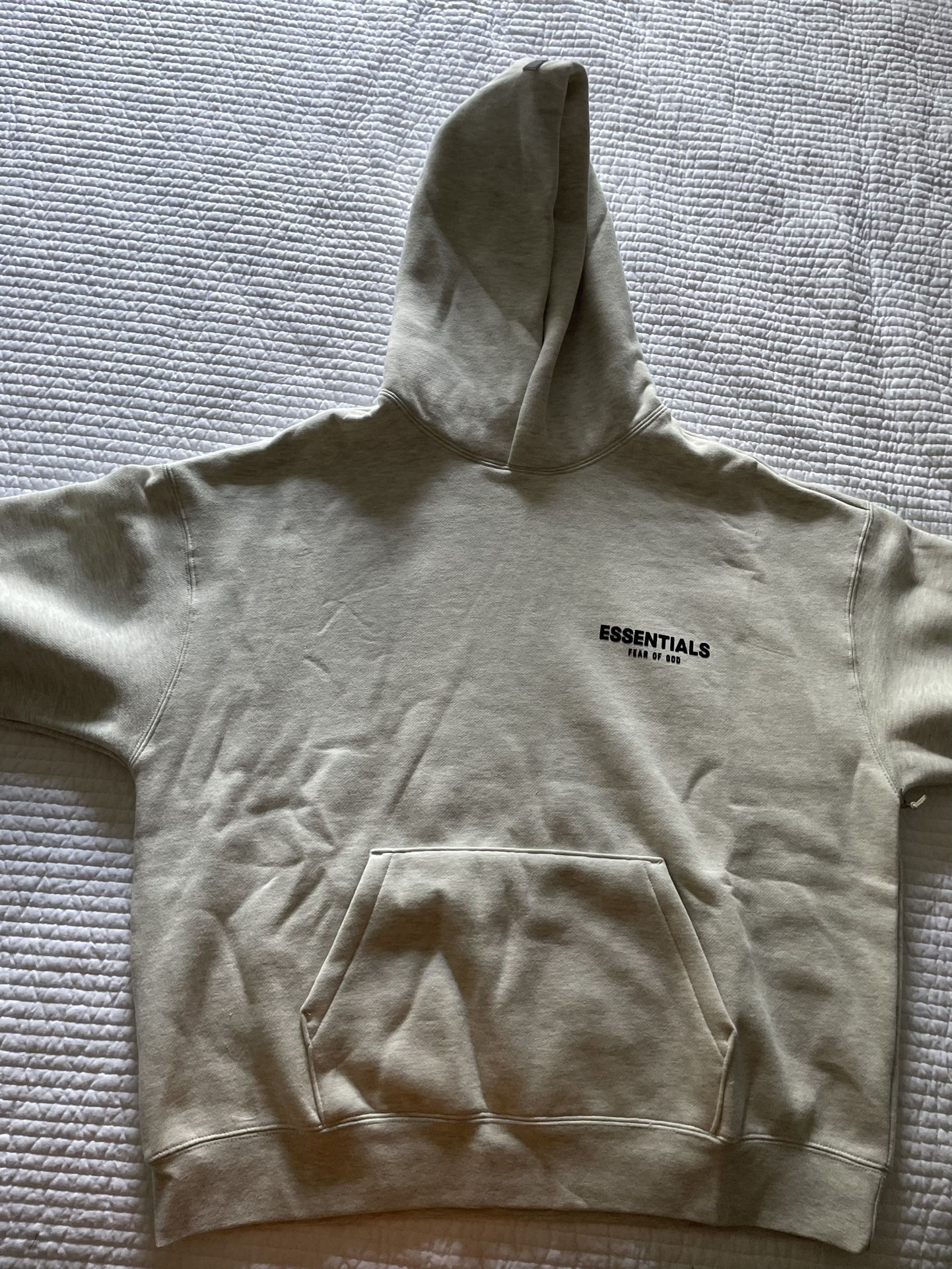 ⚪️ Essentials Fear of God Hoodie – Light Oatmeal (S–XL) ⚪️ Model is 5’10 wearing size L – perfect oversized fit. Clean, neutral, and crazy wearable