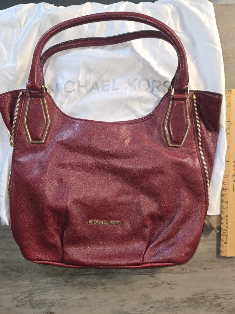 Michael Kors Vanessa Shoulder Tote
