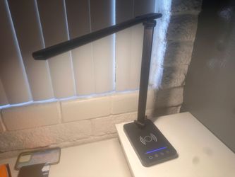 Desk lamp