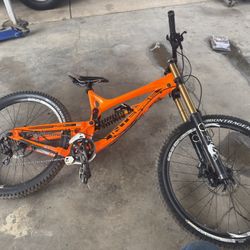 Mountain Bike 