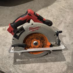 Milwaukee 7-1/4” Circular Saw