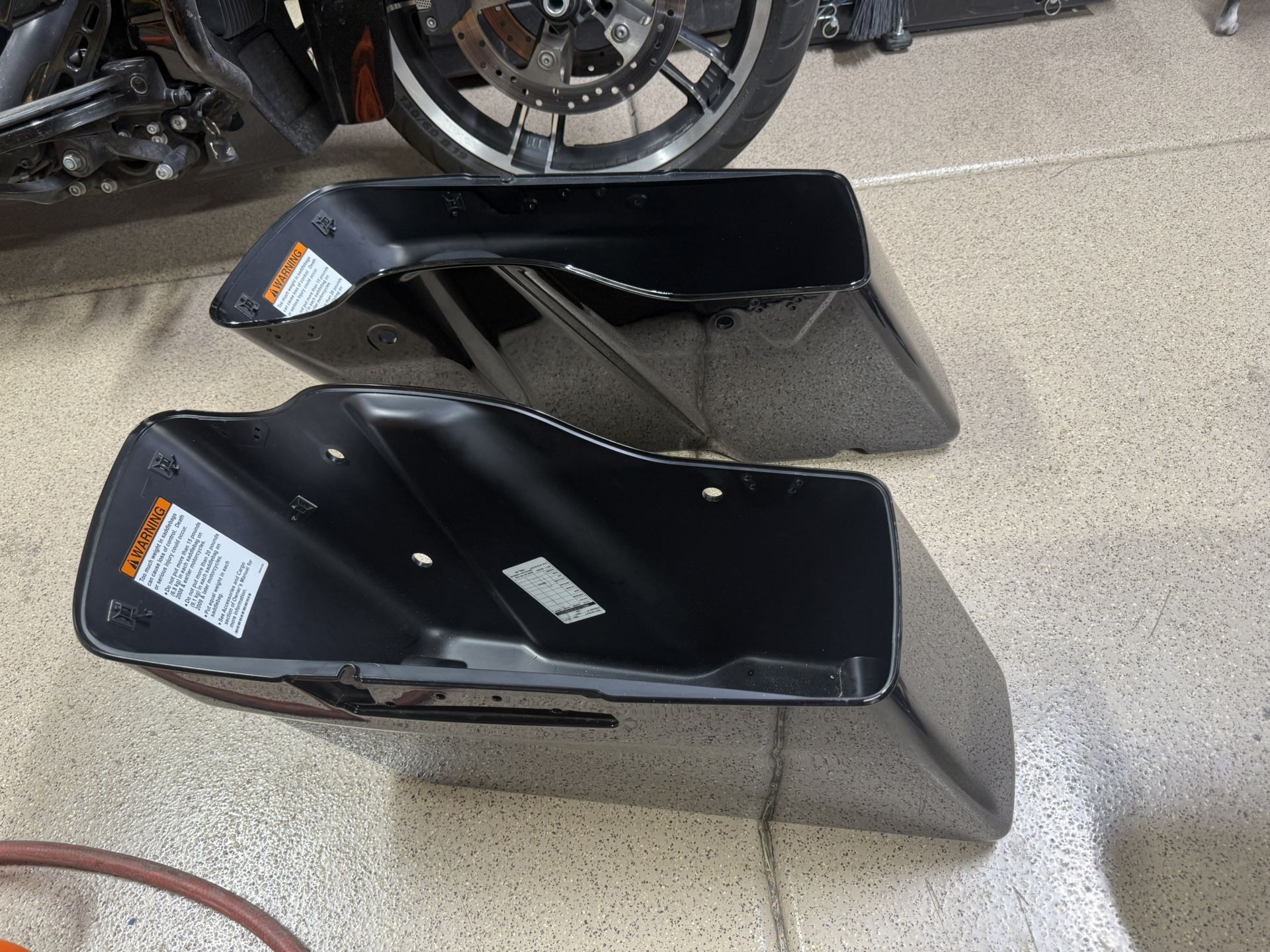 Genuine Harley Davidson Saddlebags off 2017 Road Glide New Take