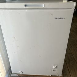Insignia Deep Freezer