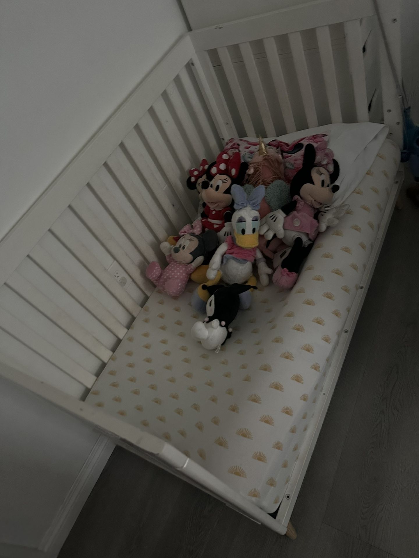Baby Crib Delta Childre.