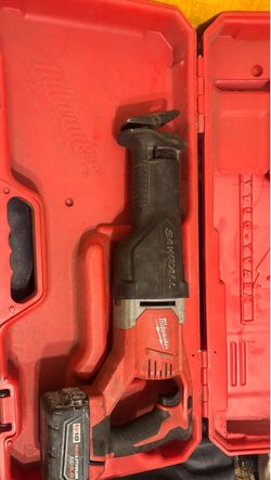 Milwaukee M18 Sawzall w/battery & case