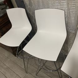 4 Modern Bar Stools 