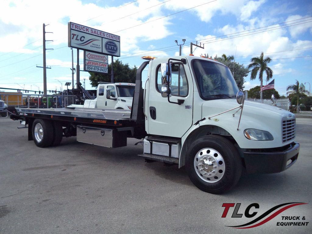 2019 Freightliner M2 106