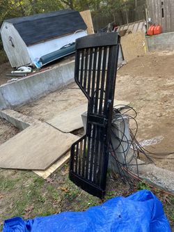 Tailgate for 99 ram Dodge 3500 Dually