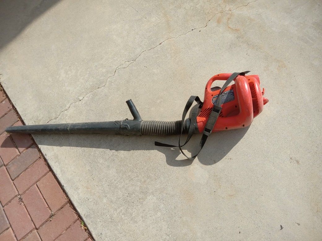 Leaf Blower By Black And Decker