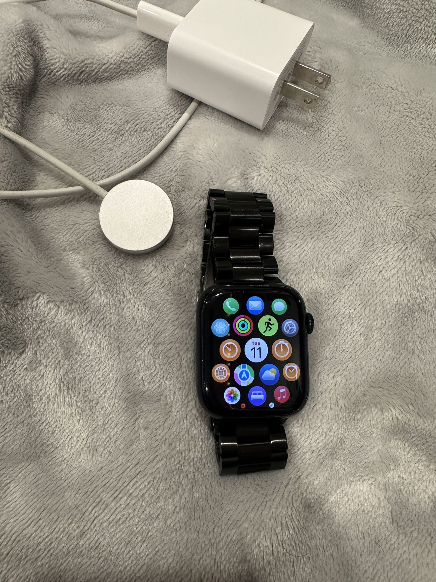 Nike Apple Watch Series 7 