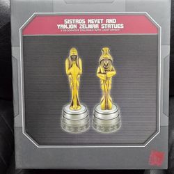 Disneyland Galaxys Edge Sistros Nevet & YANJON ZELMAR Statues