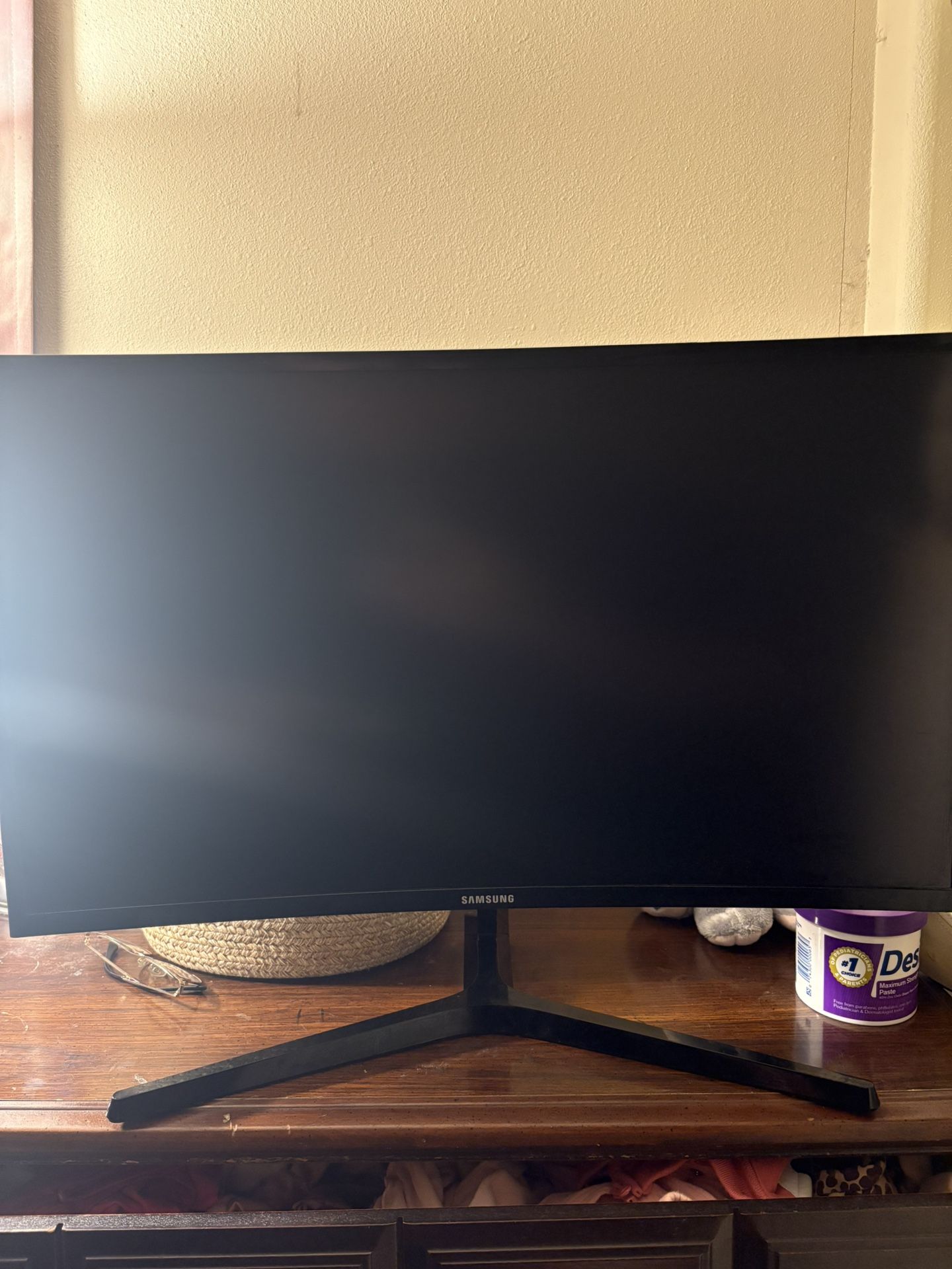 Samsung Gaming Curved Monitor 27” Inch