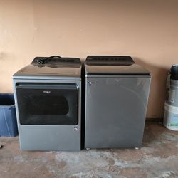 Washer & Dryer Set
