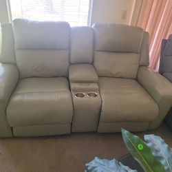 2 Seat Recliner Couch