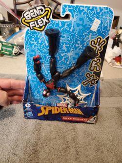 Marvel Spider-Man Miles Morales Bend and Flex Figure
