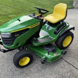 New John Deere S180 Ride On Tractor Mower 