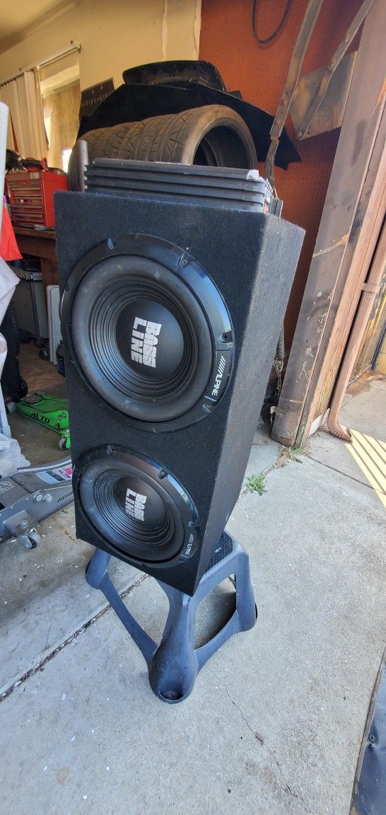 Alpine 12 Inch Subwoofers 