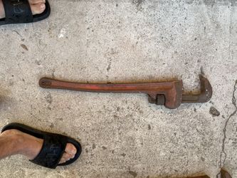 24 Inch Rigid Pipe Wrench