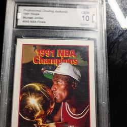 Baseball cards Kobe Bryant, Michael Jordan, Eddie Lacy, and more