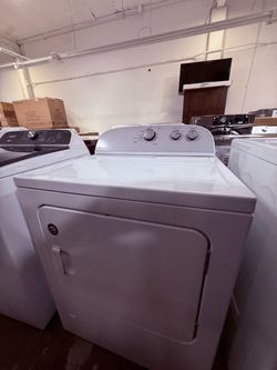 Whirlpool White Front-Load Dryer