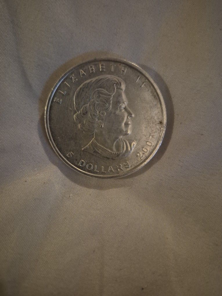 Coin,queen Alizabeth 2 $5 Coin