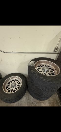 8 lug  22” American forces came off diesel Cummings