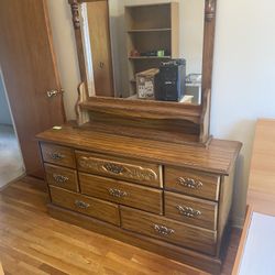 Dresser & Mirror