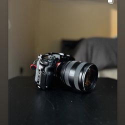 GREAT CAMERA DEAL BUNDLE FOR CONTENT CREATORS/PHOTOGRAPHY