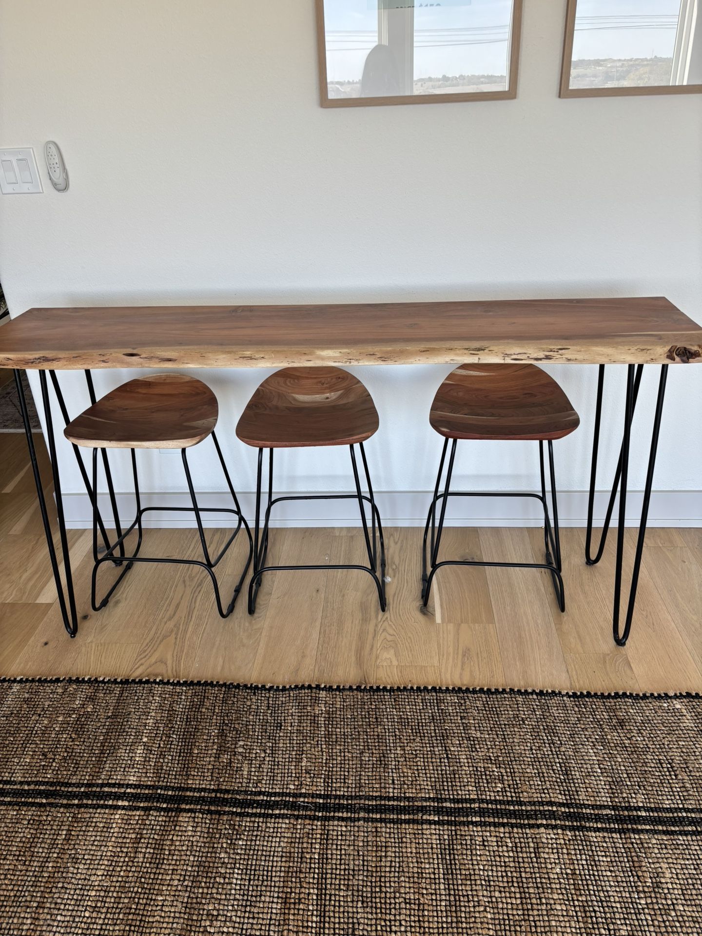 Console Counter Height Table With Stools