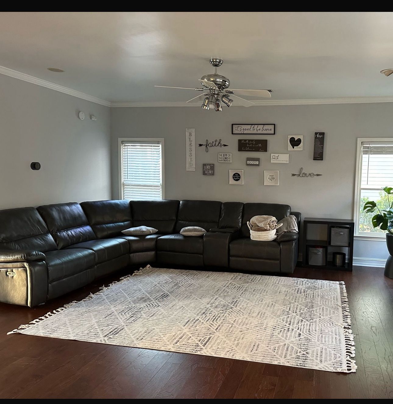 Sectional Recliner Sofa