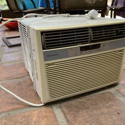 Frigidaire Air Conditioner 