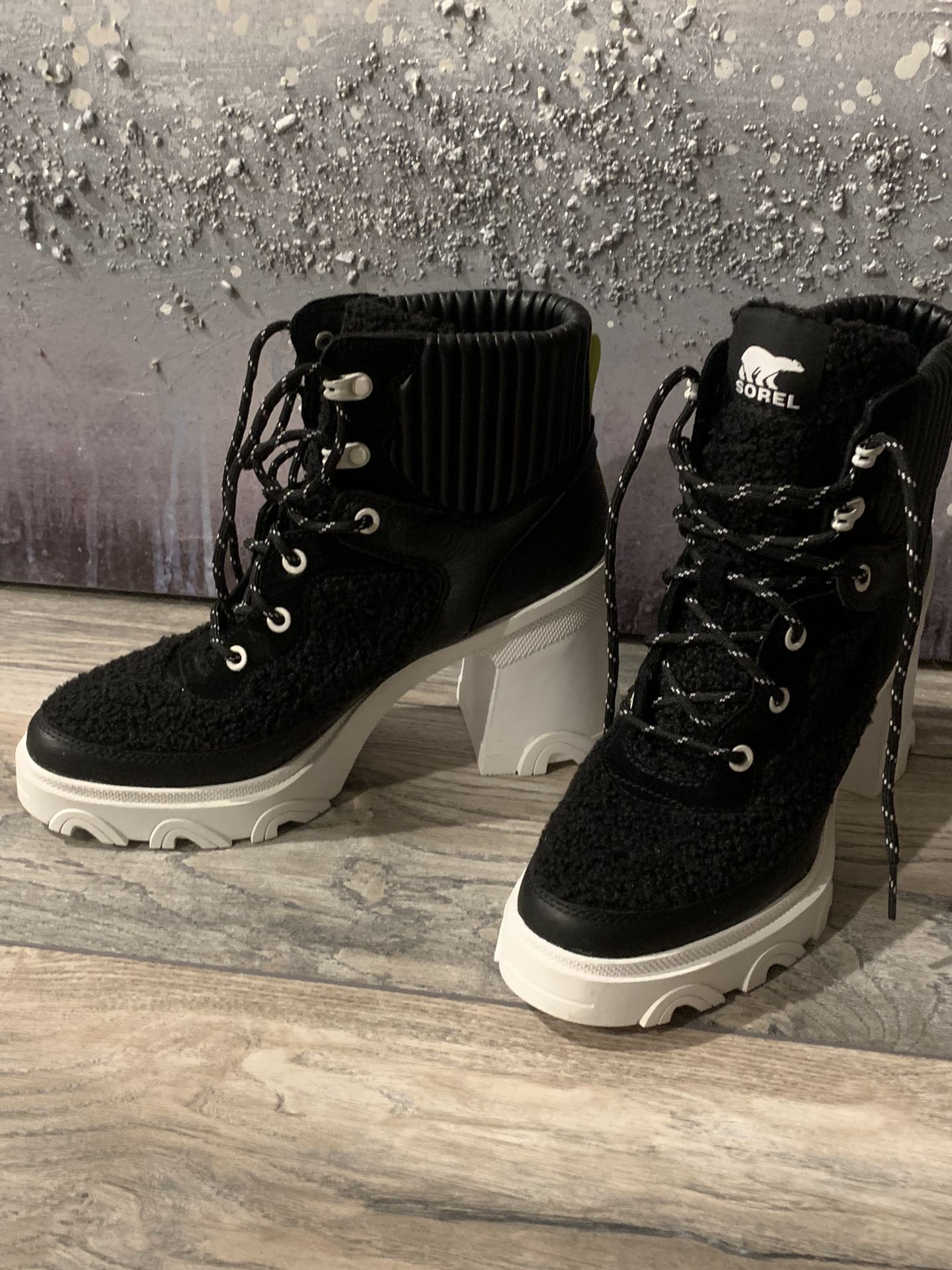 New Sorel Boots, Lace Up Sorel Brex Boots, Women’s Sorel Booties Size 9