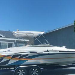 Advantage 26'  Mid cabin citation Powe boat