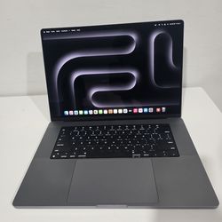 2021 MacBook Pro 16" • Chip M1 Pro • 32GB RAM • 512GB SSD • Mint Condition