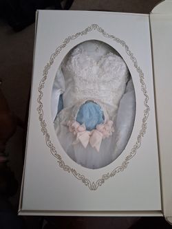 VINTAGE WEDDING GOWN