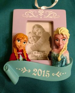 Frozen 2015 Christmas ornament - NEW 