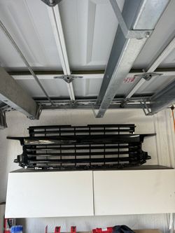 Suburban/tahoe Grill