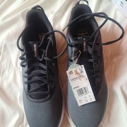 Womens  Tennis Reebok Size 11 O.b.o