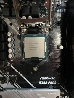 CPU Intel Core i7 - 9700