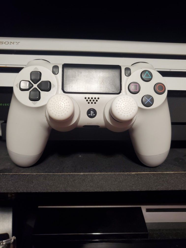 PS4 Controller With Pro Grips 
