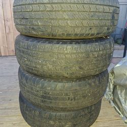 Set Cooper Tires used 235 75 15