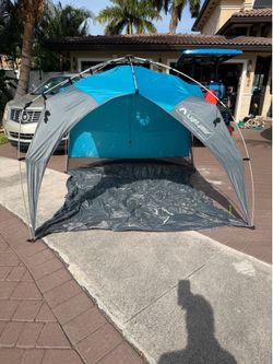 BEACH TENT
