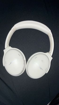 Used Bose quiet comfort headphones