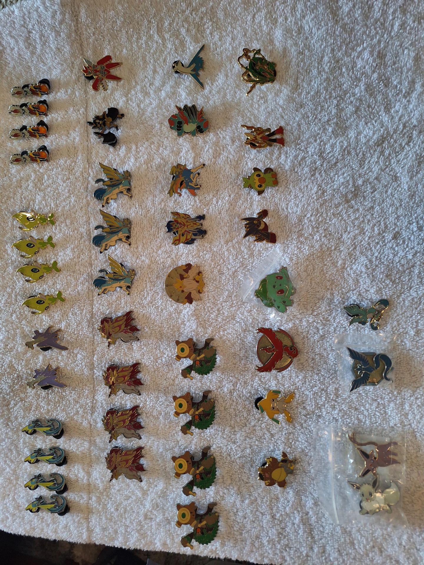 Pokémon pins