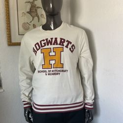 Harry Potter Hog warts School And Witchcraft Sweatshirt 