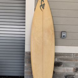 Surf Board 