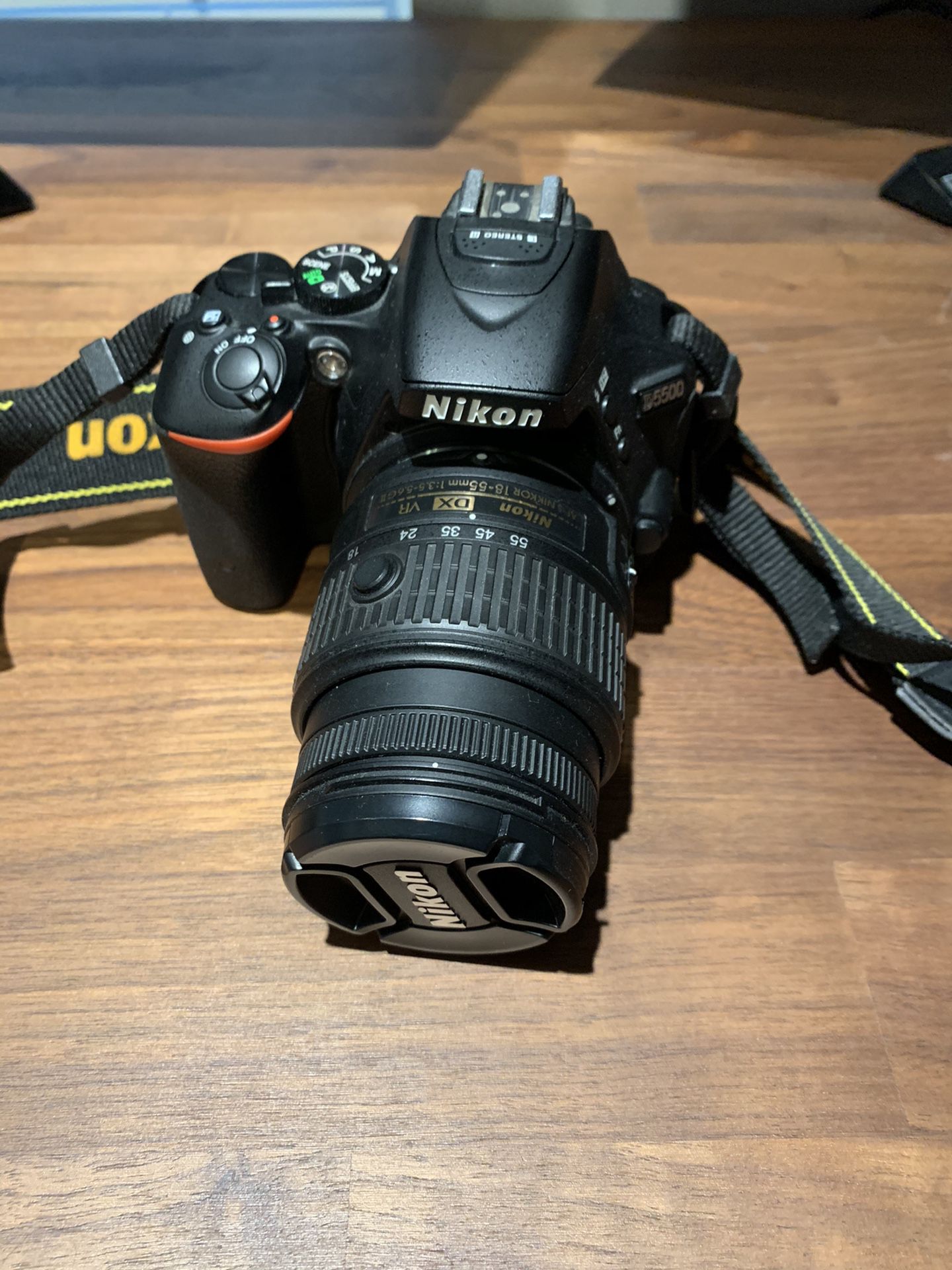 Nikon D5500 DSLR Camera in excellent condition