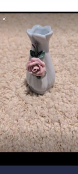 Mini bud vase