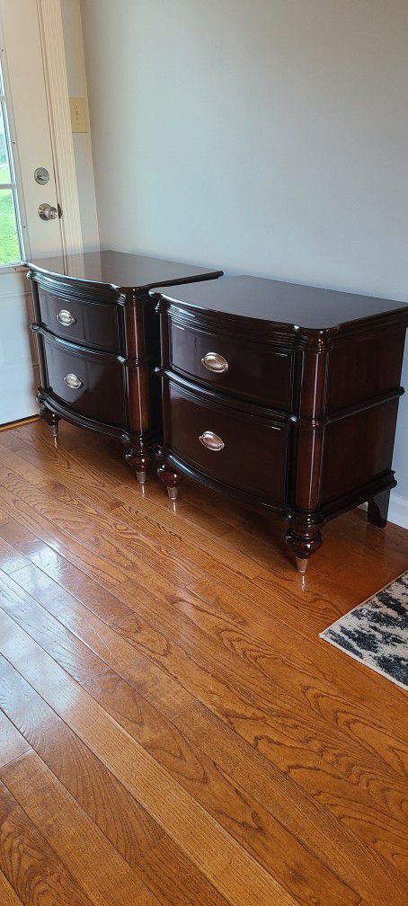 American Signature collection night stands 