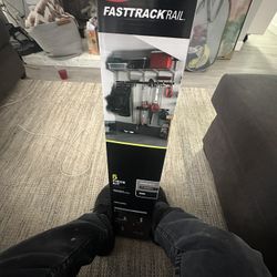 Rubbermaid Fast Track 5 Piece 